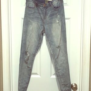 Never worn True craft jeans with zippers on ankle